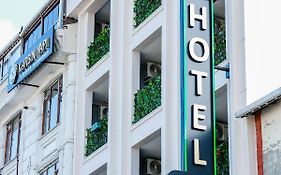 Plus Hotel & Private Transportation Istanbul Airport-By Loft